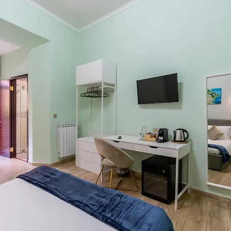 Giusi - Esquilino Harmony Bed and Breakfast Ρώμη