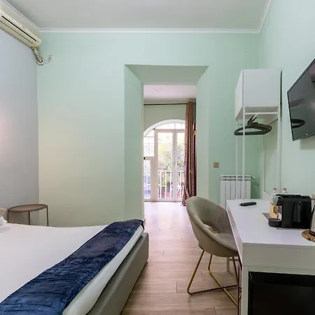 Giusi - Esquilino Harmony 4*