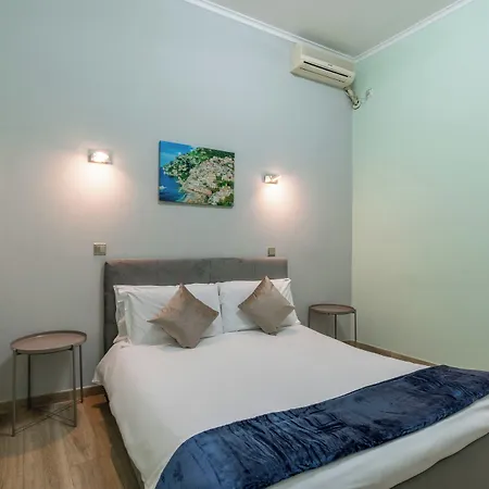 Giusi - Esquilino Harmony Bed & Breakfast 4*